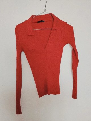 Camiseta Zara Roja Manga Larga Cuello Polo