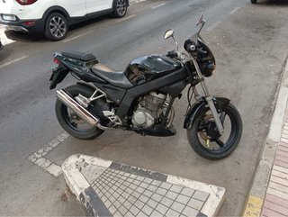 Daelim Roadwin 125cc Negra