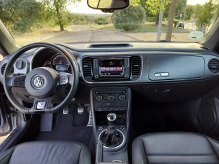 Volkswagen Beetle cabrio Karmann impecable.