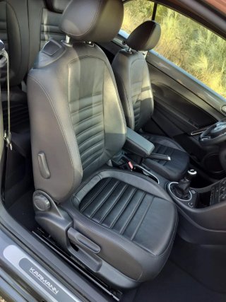 Volkswagen Beetle cabrio Karmann impecable.