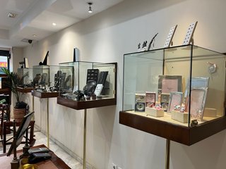 Mobiliario tienda de Joyería POR CIERRE