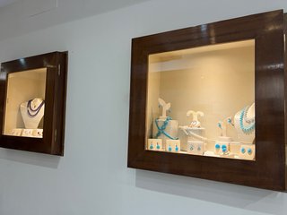 Mobiliario tienda de Joyería POR CIERRE