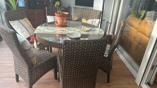 SEIS Sillas estilo colonial mimbre y madera
