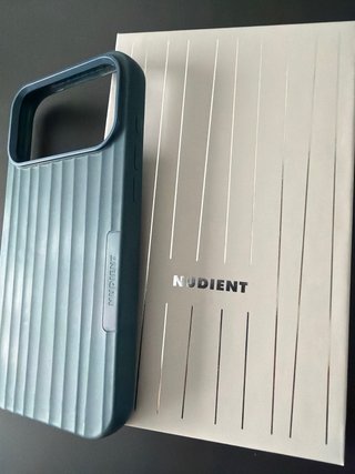 Funda iPhone NUDIENT Verde Oscuro con caja origina