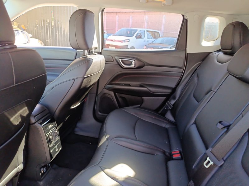 Jeep Compass 2023, foto 13