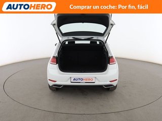 Volkswagen Golf 1.0 TSI Advance