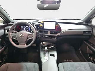 Lexus UX 2.0 300h UX Plus