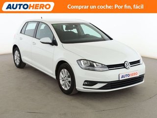 Volkswagen Golf 1.0 TSI Advance