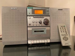 Mini equipo de música SONY