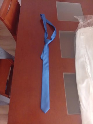Traje de hombre gris para boda