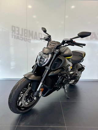 Ducati Diavel V4 KM0