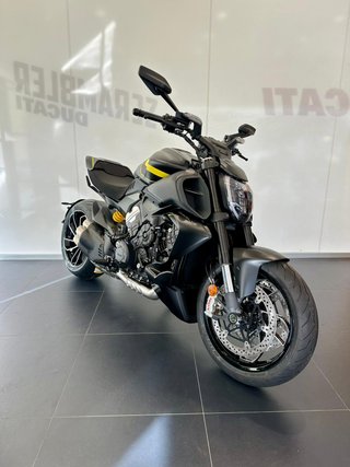 Ducati Diavel V4 KM0