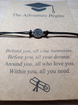 Pulsera Brújula de Graduación (Nueva)