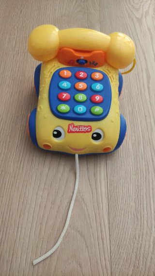 Teléfono musical infantil Nenittos