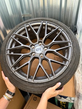 Llantas Bola Wheels 18" con Neumáticos Pirelli