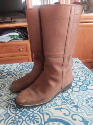 Botos camperos piel talla 35