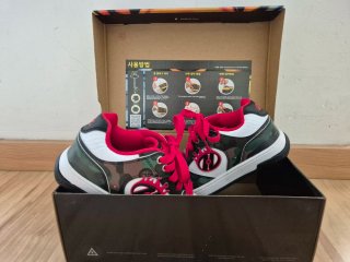 Zapatillas Heelys con ruedas Talla 33