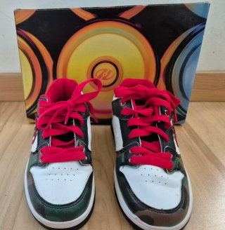 Zapatillas Heelys con ruedas Talla 33