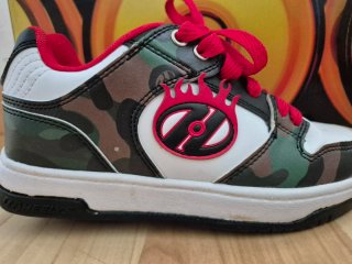 Zapatillas Heelys con ruedas Talla 33