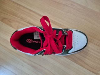 Zapatillas Heelys con ruedas Talla 33