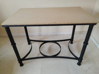 Mesa forja y cristal