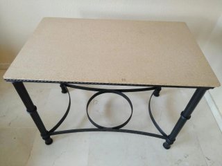 Mesa forja y cristal