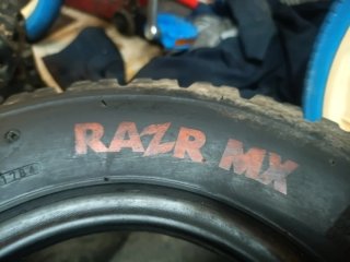 Neumático RAZR MX para Quad