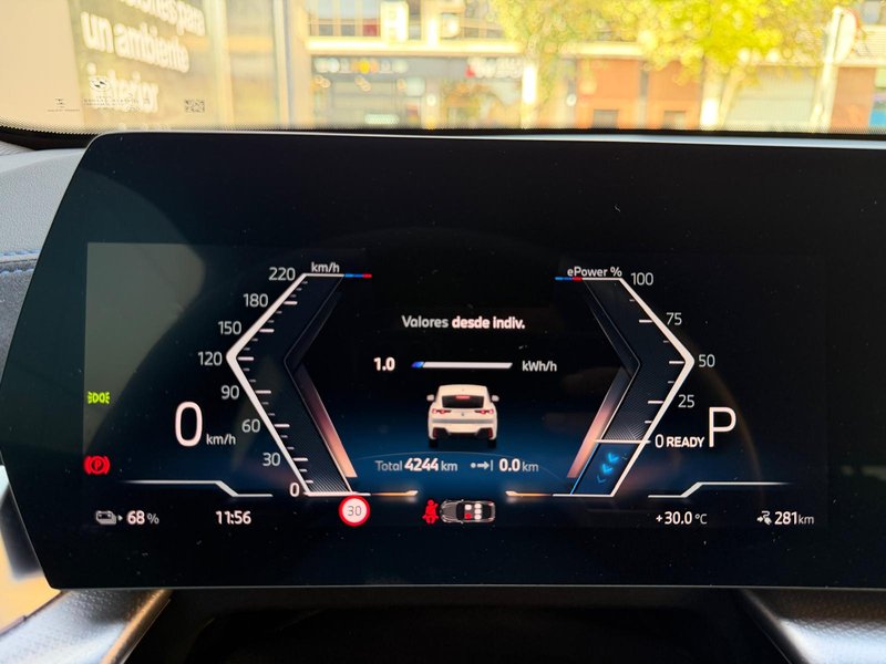 BMW iX2 2025, foto 31