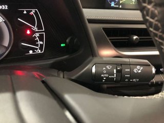 Lexus UX 250h Luxury 135 kW (184 CV)