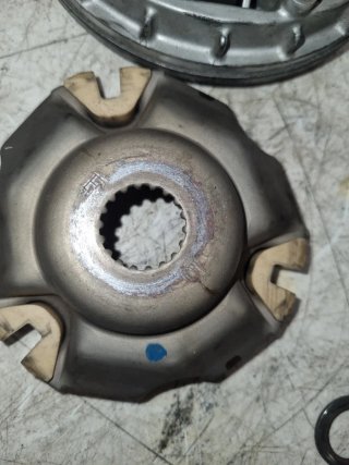 Suzuki Burgman 125-150cc Carburación