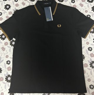 Polo Fred Perry Negro y Dorado