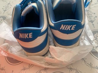 Zapatillas Azul y Blanco