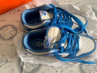 Zapatillas Azul y Blanco