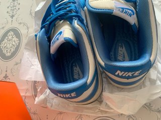 Zapatillas Azul y Blanco