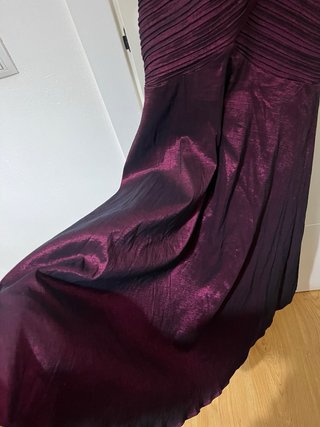 Vestido largo morado de fiesta