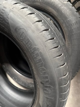 Pareja Neumáticos 215/60R17 96H
