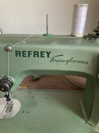 Máquina de coser Refrey Transforma