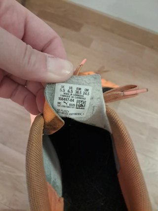 Zapatos de fútbol Puma Talla 38.5