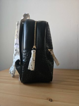 Mochila Guess Negra
