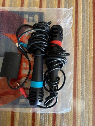 Singstar PlayStation 2 con micrófonos