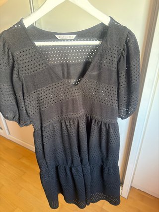 Vestido negro Stradivarius talla L