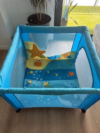 Parque infantil Chicco azul con juguetes