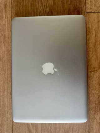 MacBook Pro 13 2011 Intel i5 8GB RAM + Funda
