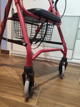 Andador Rollator Smart SUPER ESTRECHO 40CM