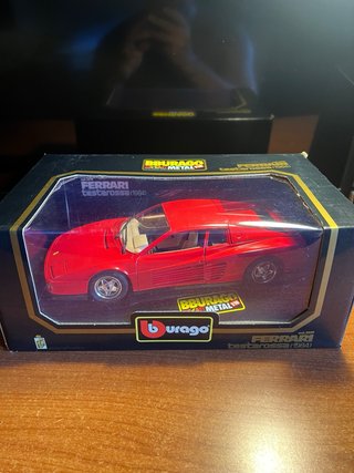 Ferrari Testarossa 1/18 Bburago