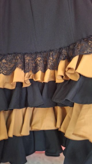 Falda Flamenca Negra y Camel