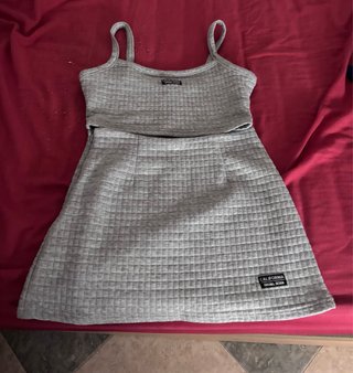 Conjunto dos piezas gris