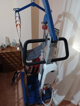 Cama articulada eléctrica hospitalaria
