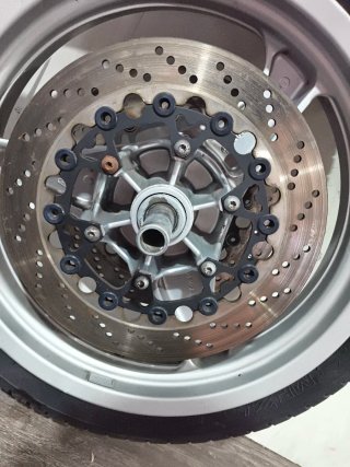 Rueda delantera BMW R850R