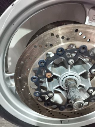 Rueda delantera BMW R850R